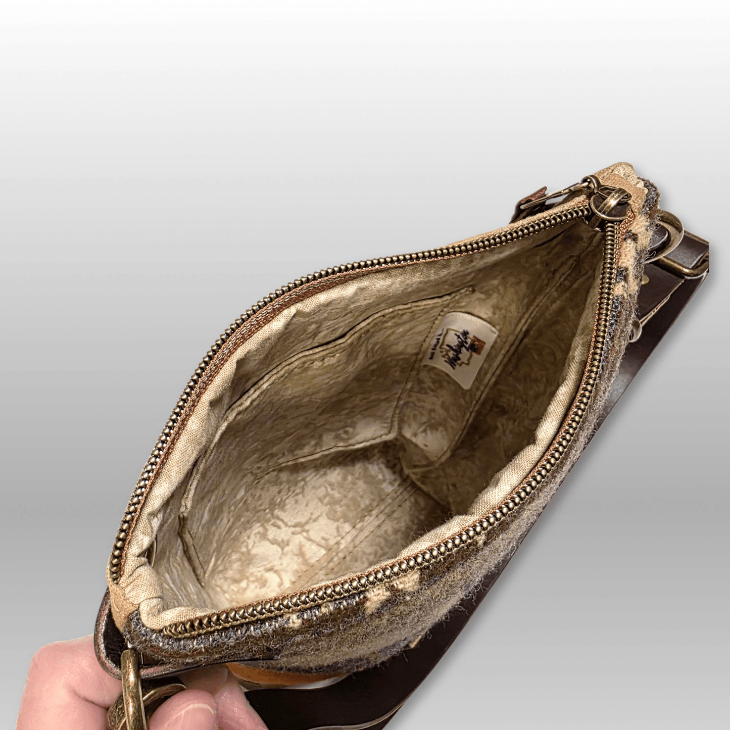 Around Town Crossbody - Crafty Juniper