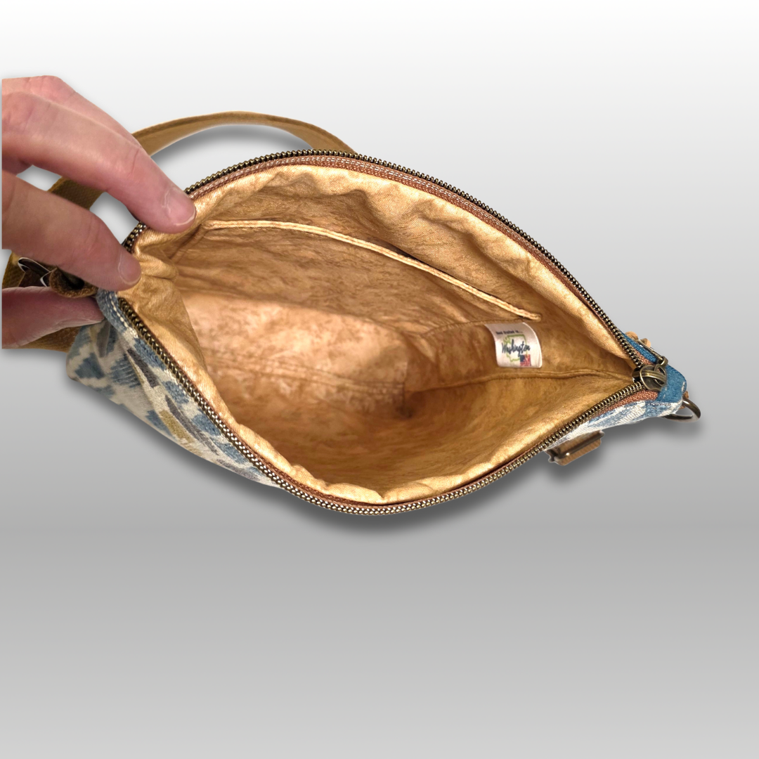 Easy Crossbody Bag