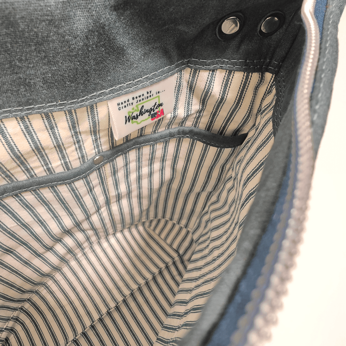 Hedgerow Book Bag in Waxed Canvas - Crafty Juniper