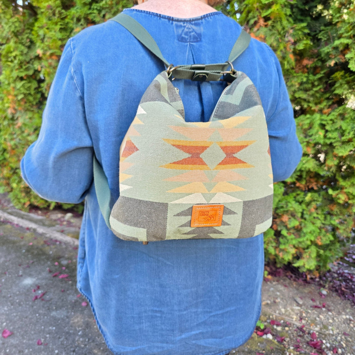 Krystal Convertible Bag - Crafty Juniper
