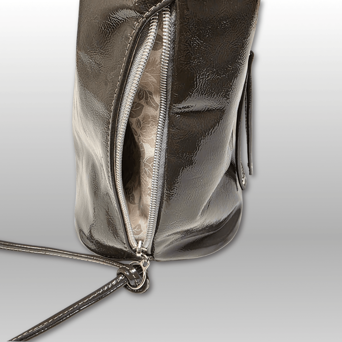 Simplistic Slouch Bag - Crafty Juniper