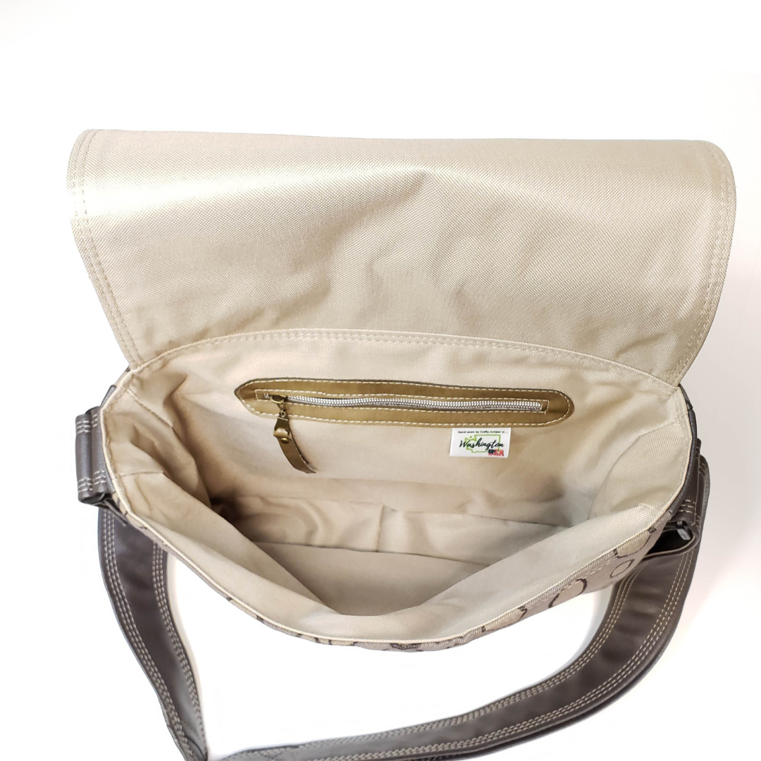 Eleanor's Messenger Bag