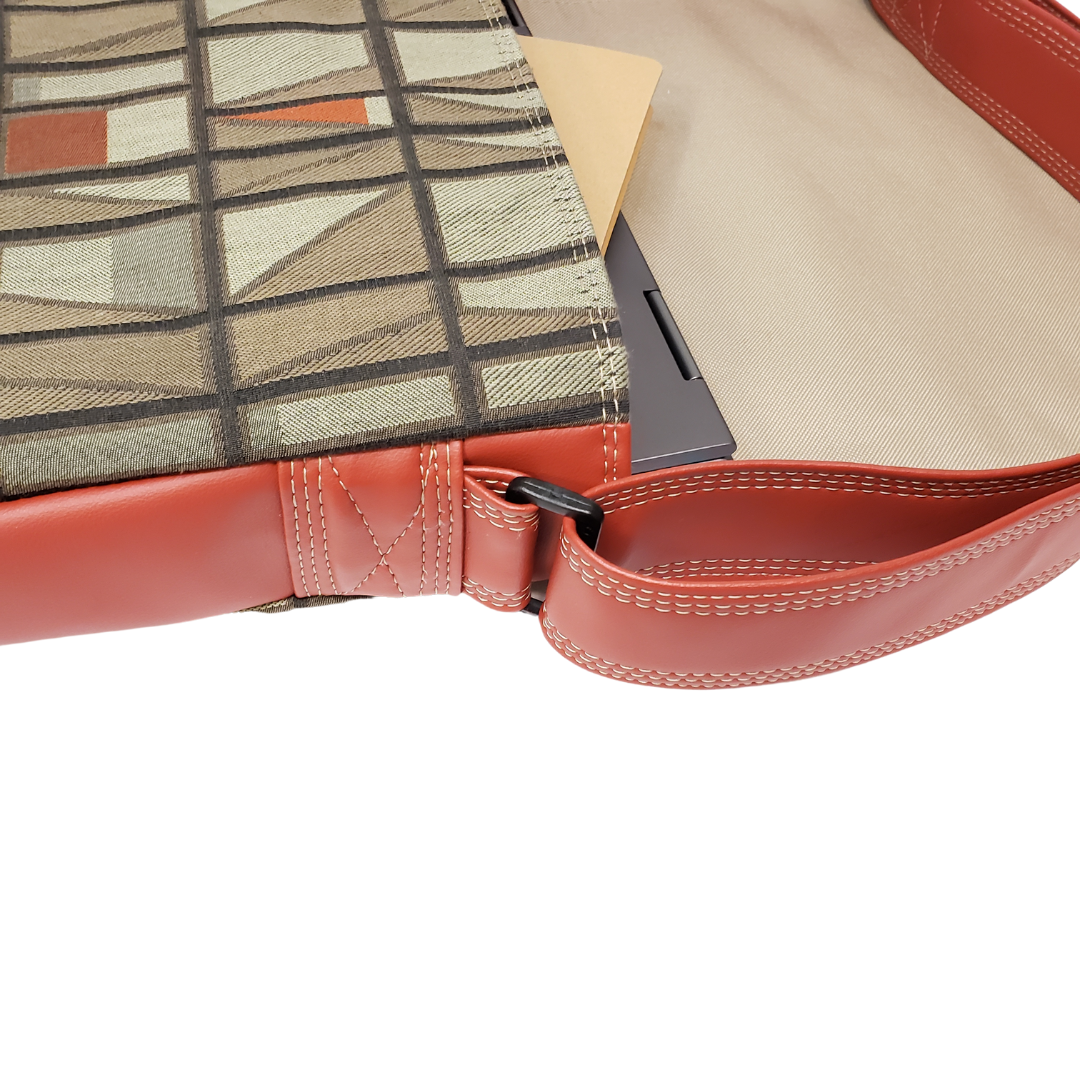 Eleanor's Messenger Bag