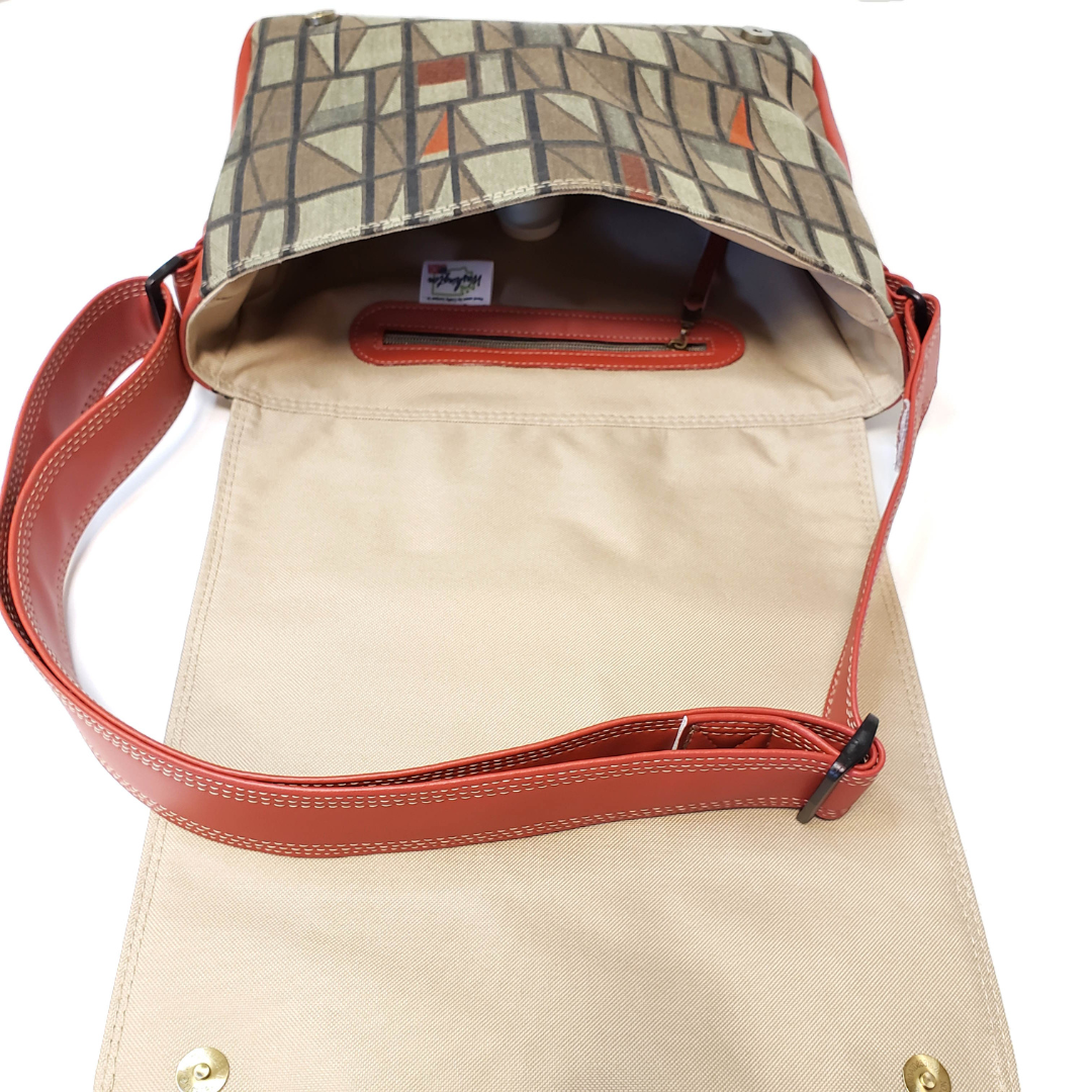 Eleanor's Messenger Bag