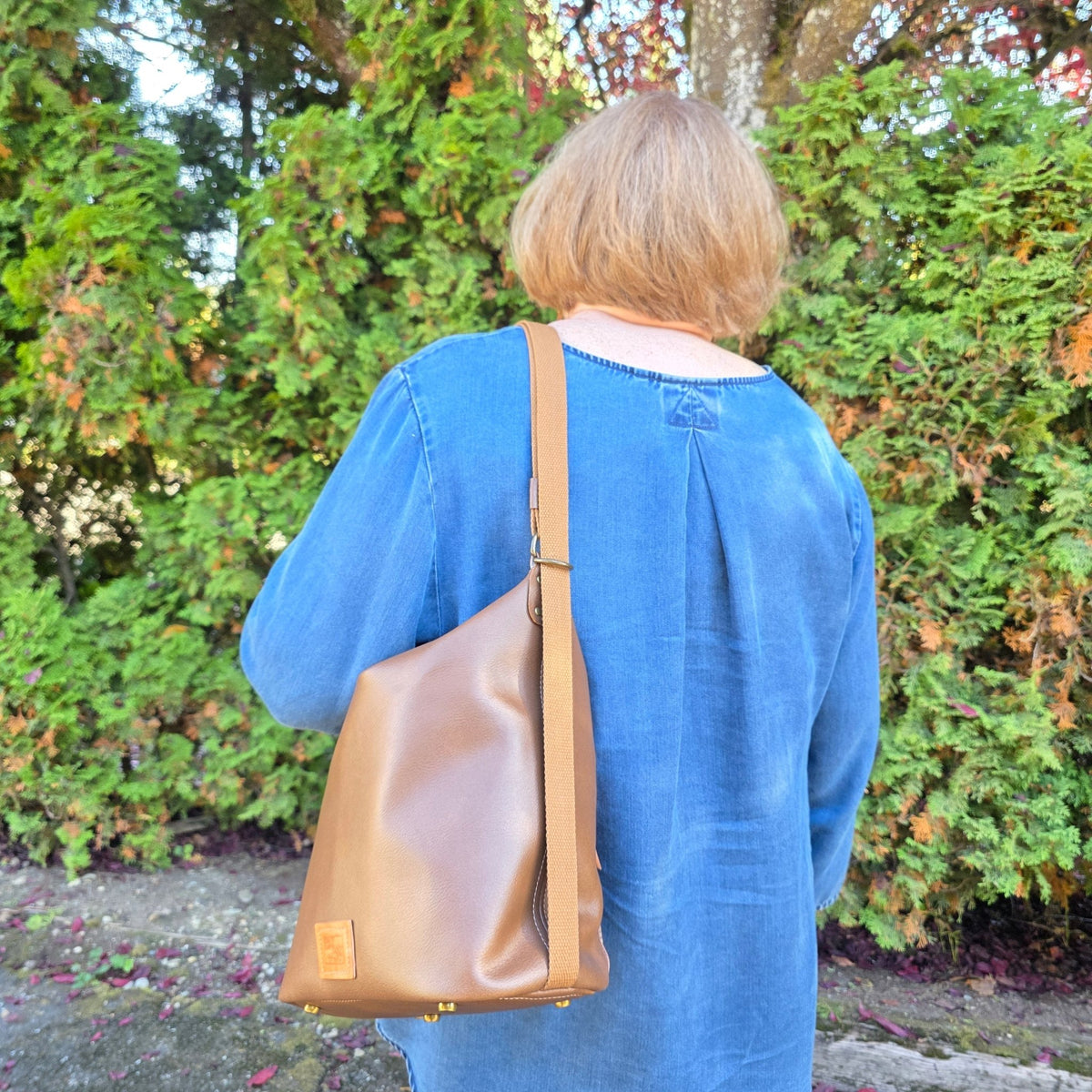 Krystal Convertible Bag - Crafty Juniper