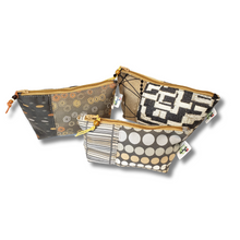 Load image into Gallery viewer, Unlined Zipper pouch

