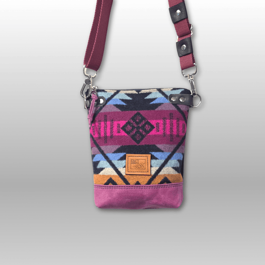 Around Town Crossbody - Crafty Juniper