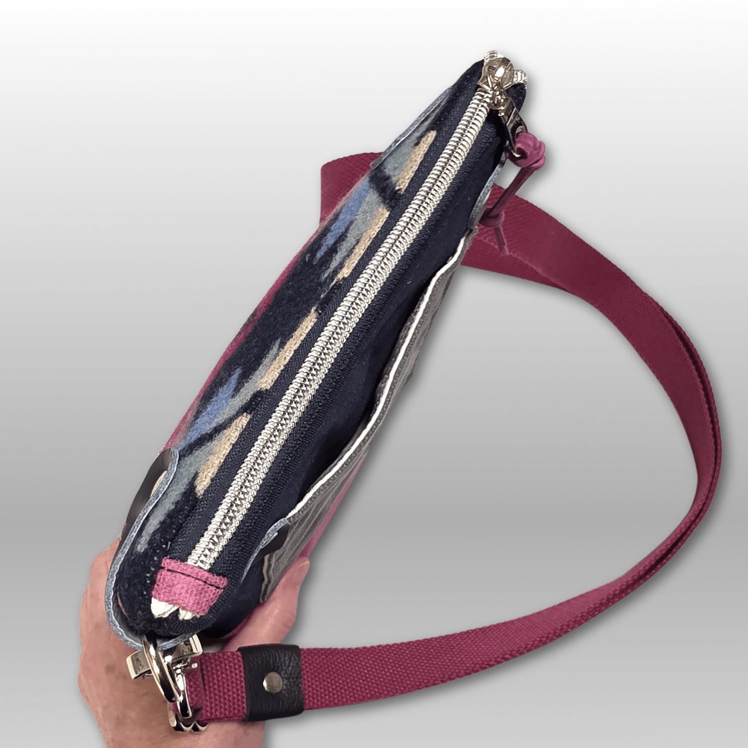 Around Town Crossbody - Crafty Juniper
