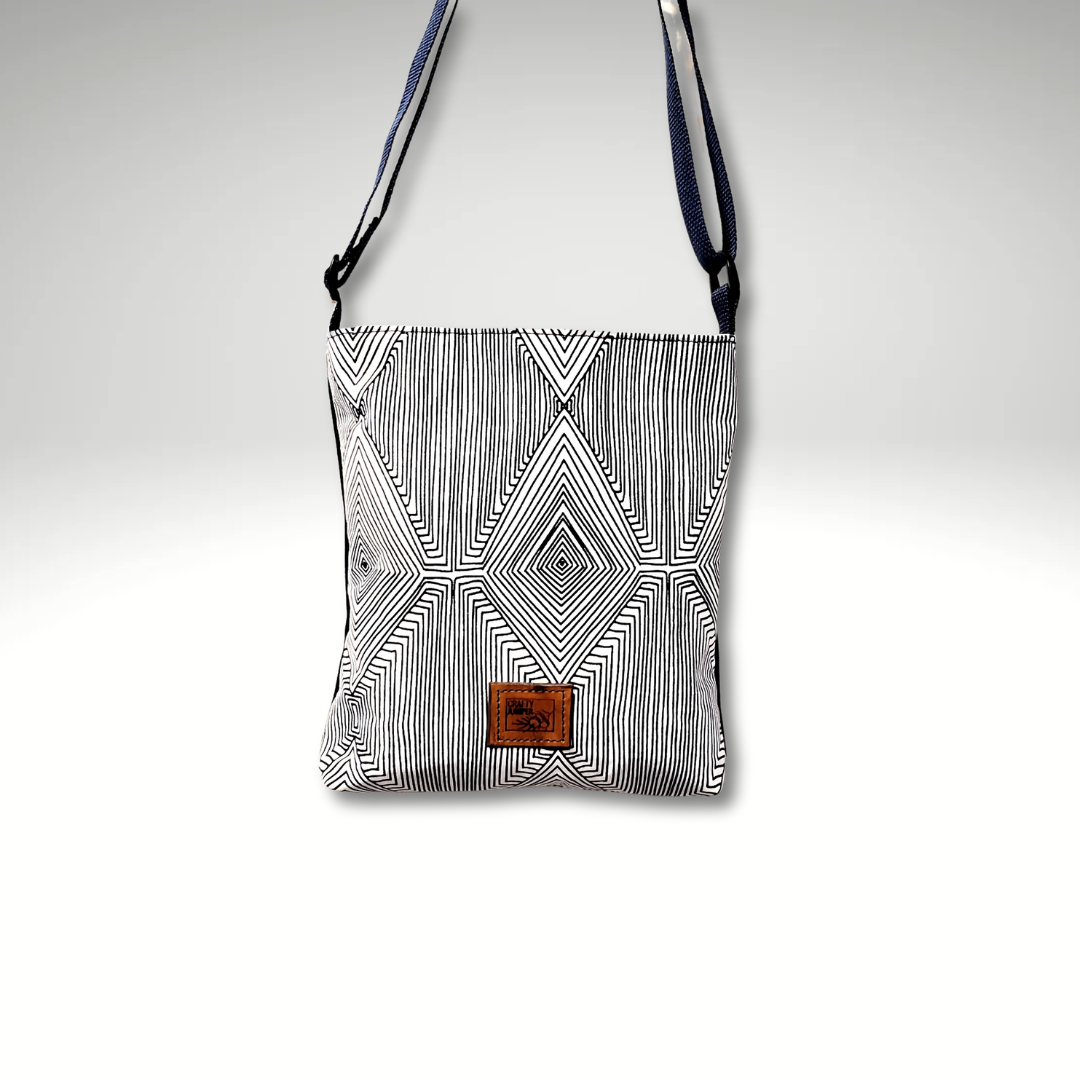 Easy Crossbody Bag