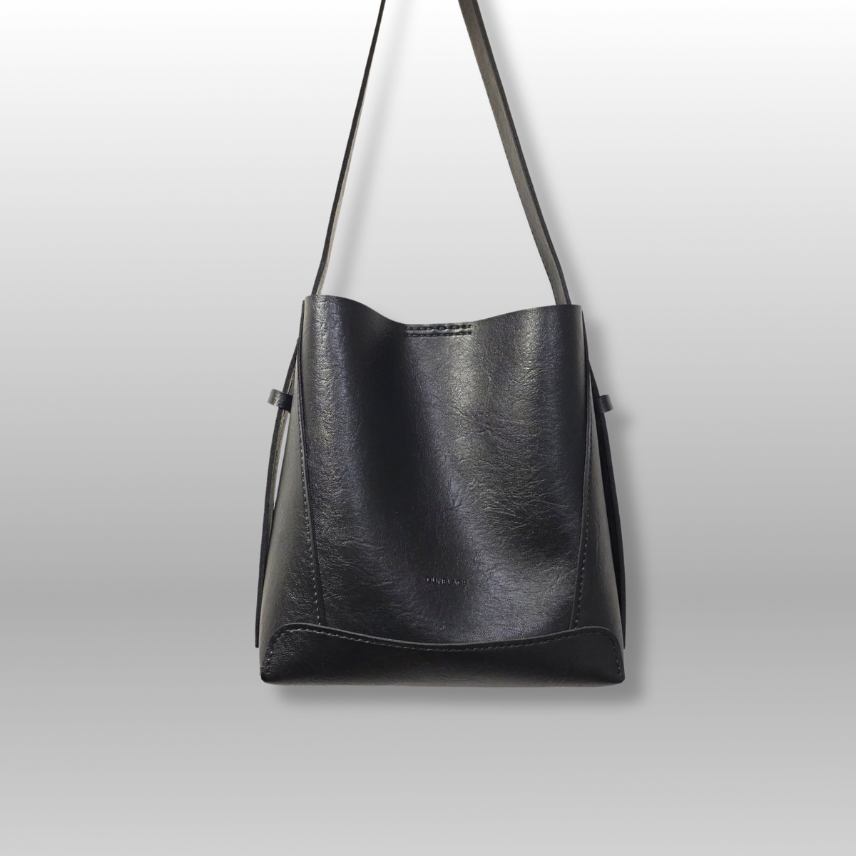 Lisa Bucket Bag