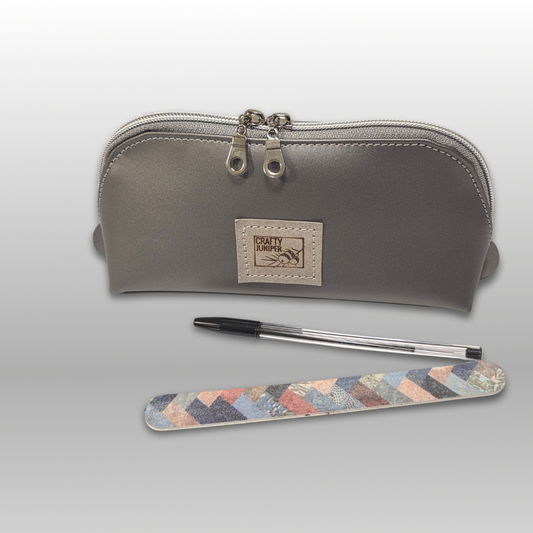 Logi Zipper Pouch