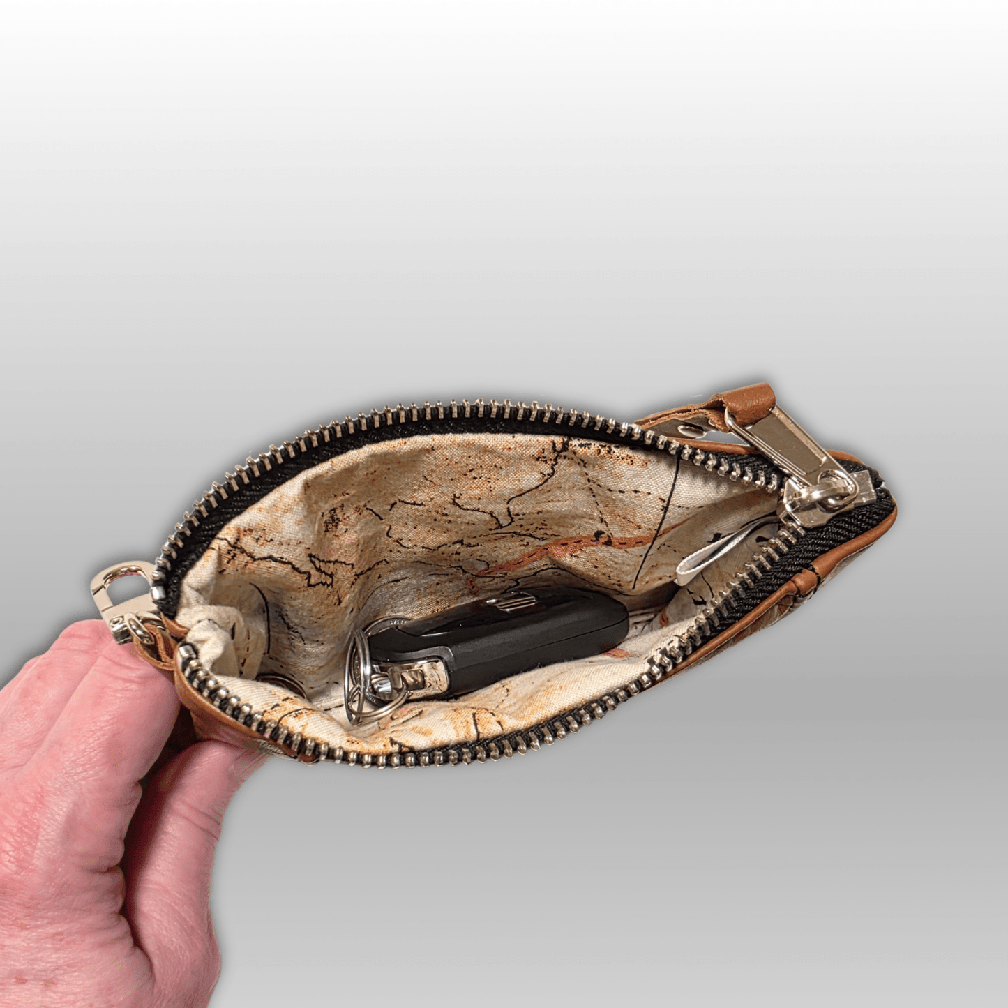 Leather Zip-up Card Holder - Crafty Juniper