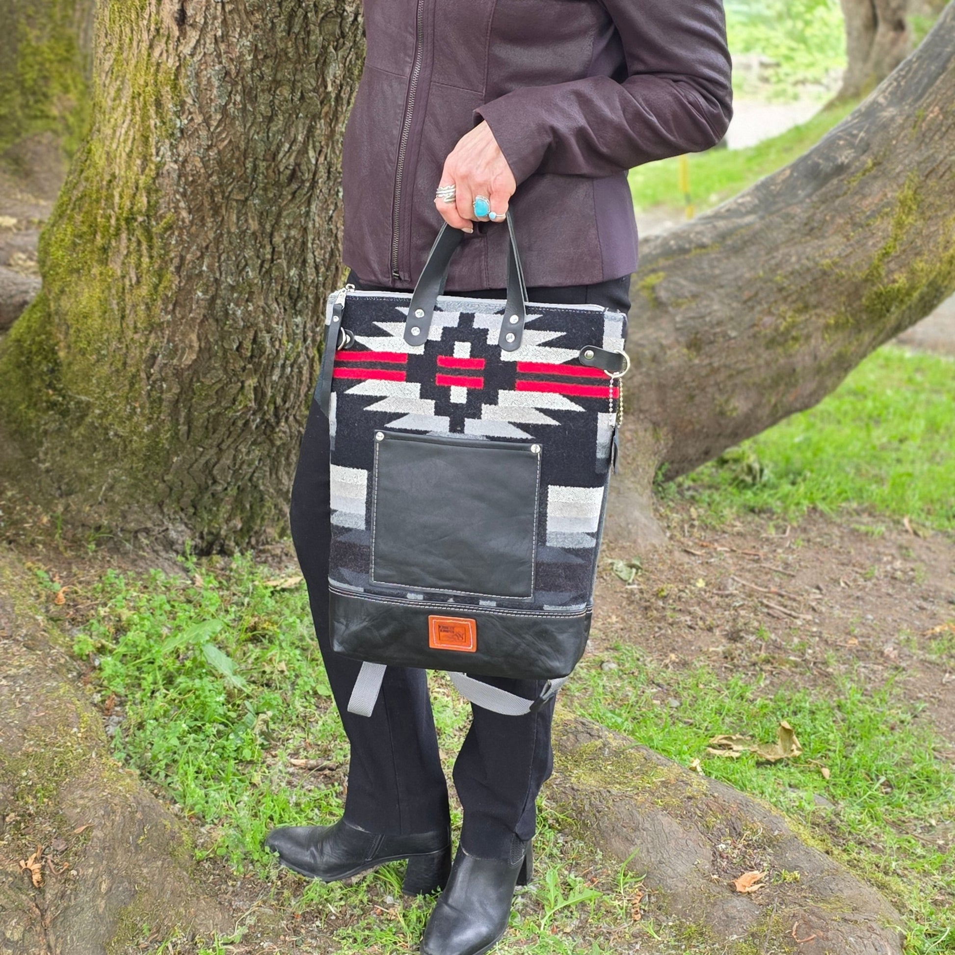 Amber Convertible Tote/Backpack - Crafty Juniper