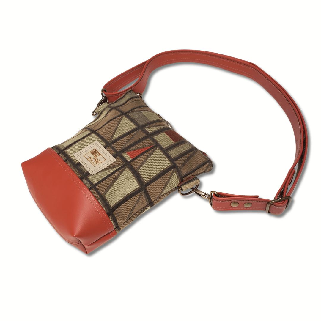 Around Town Crossbody - Crafty Juniper