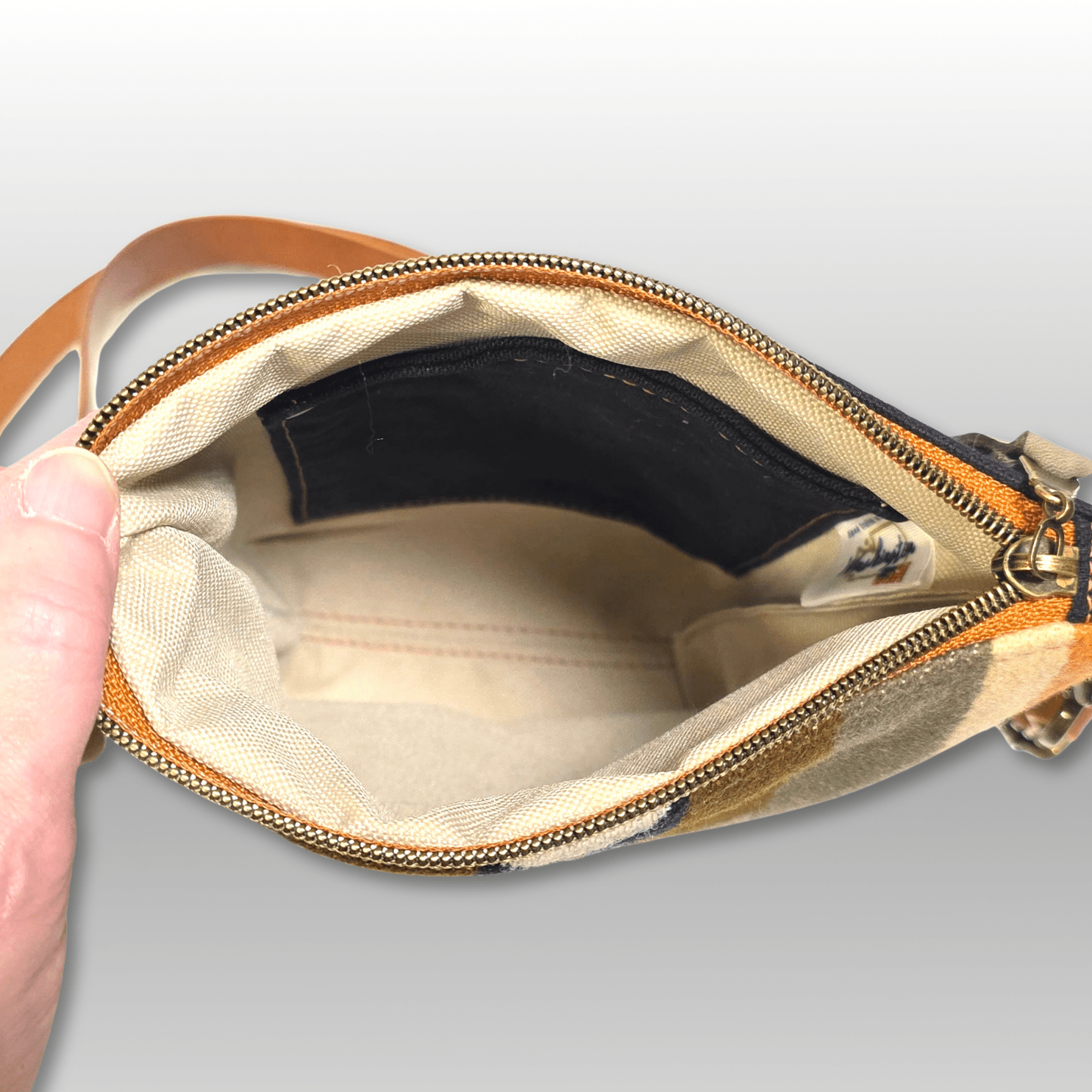 Around Town Crossbody - Crafty Juniper