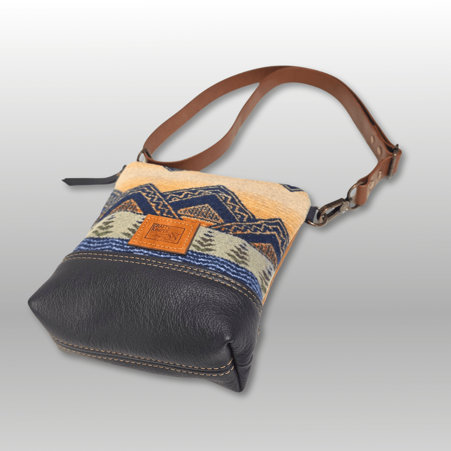 Around Town Crossbody - Crafty Juniper