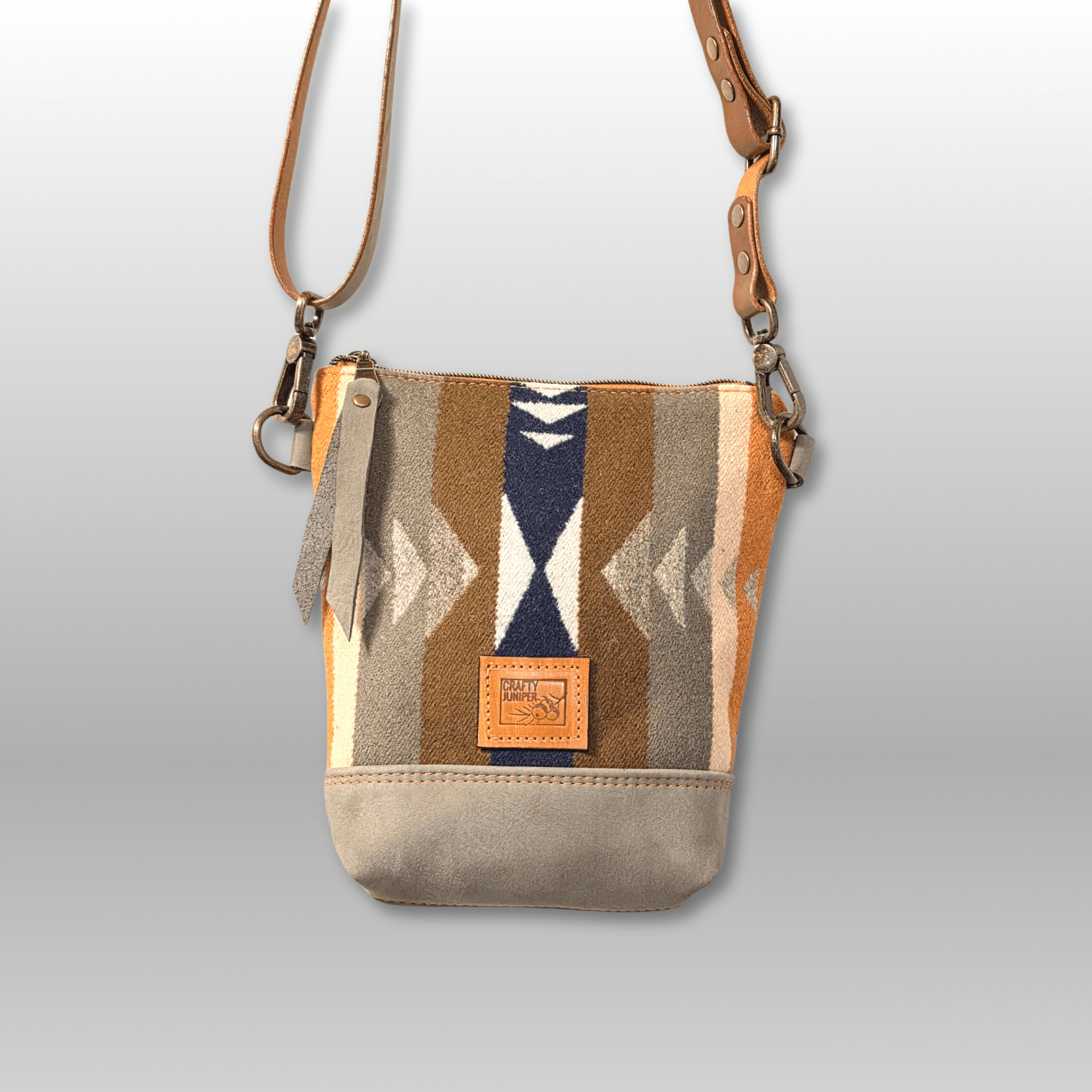 Around Town Crossbody - Crafty Juniper
