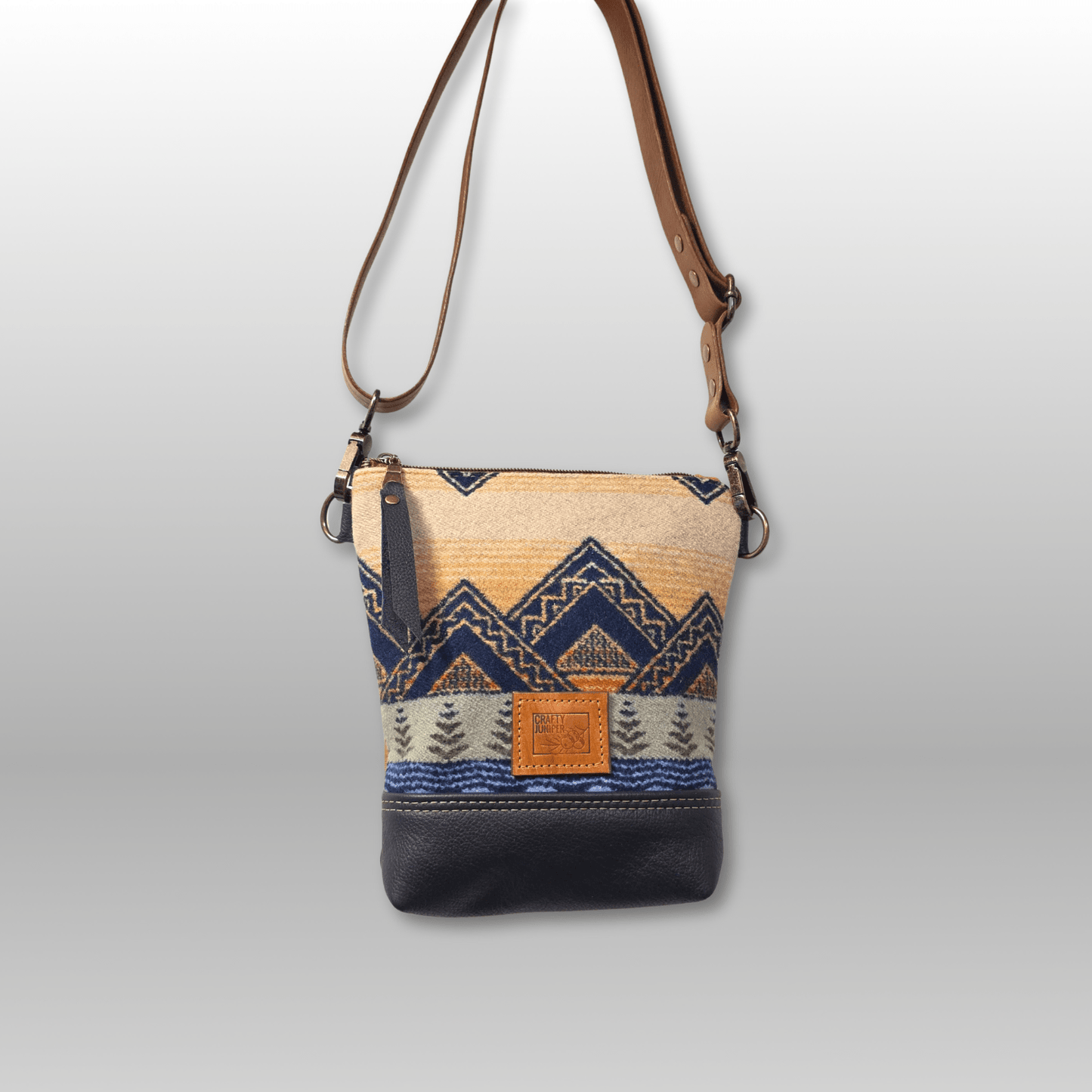 Around Town Crossbody - Crafty Juniper