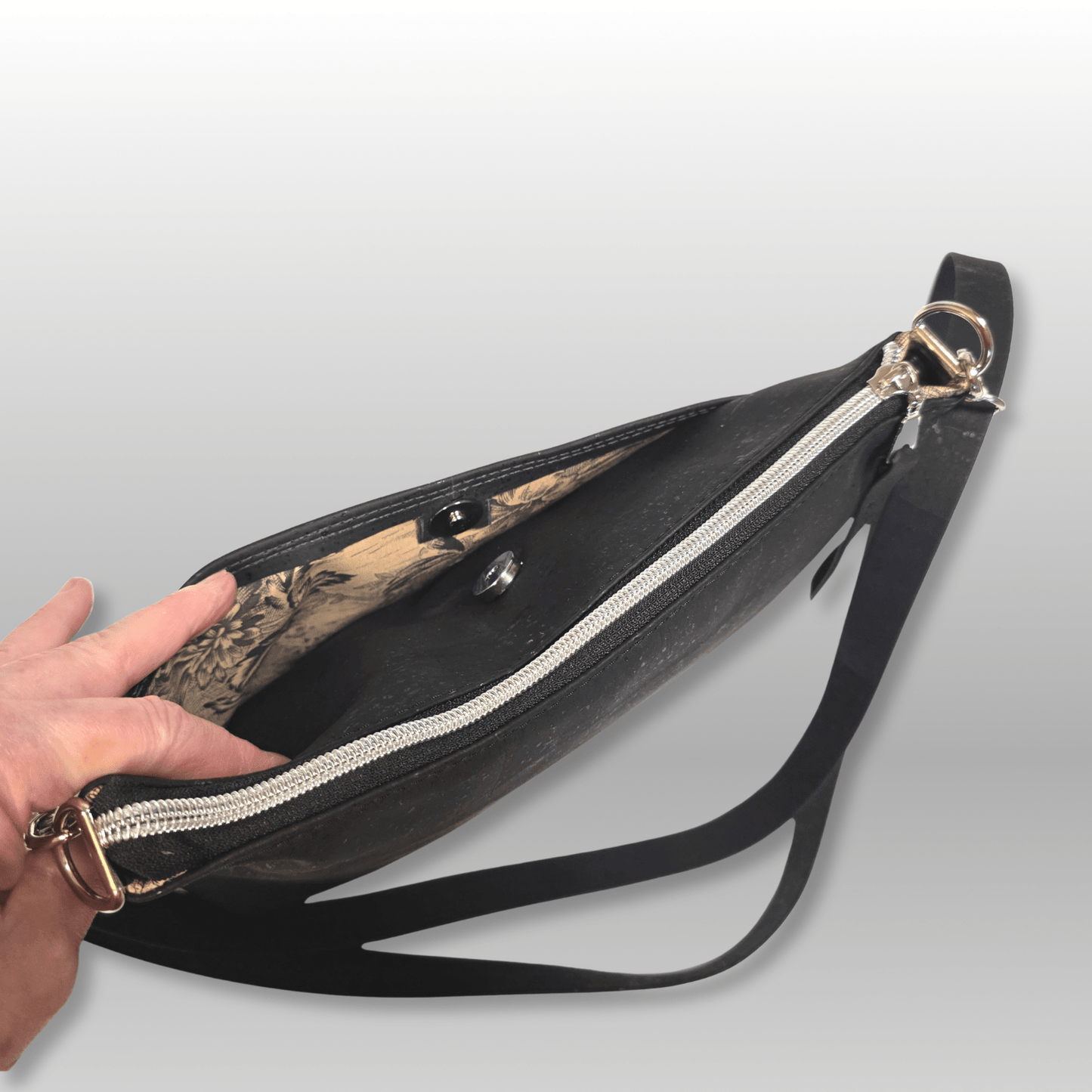 Callisto Cork Crossbody - Crafty Juniper