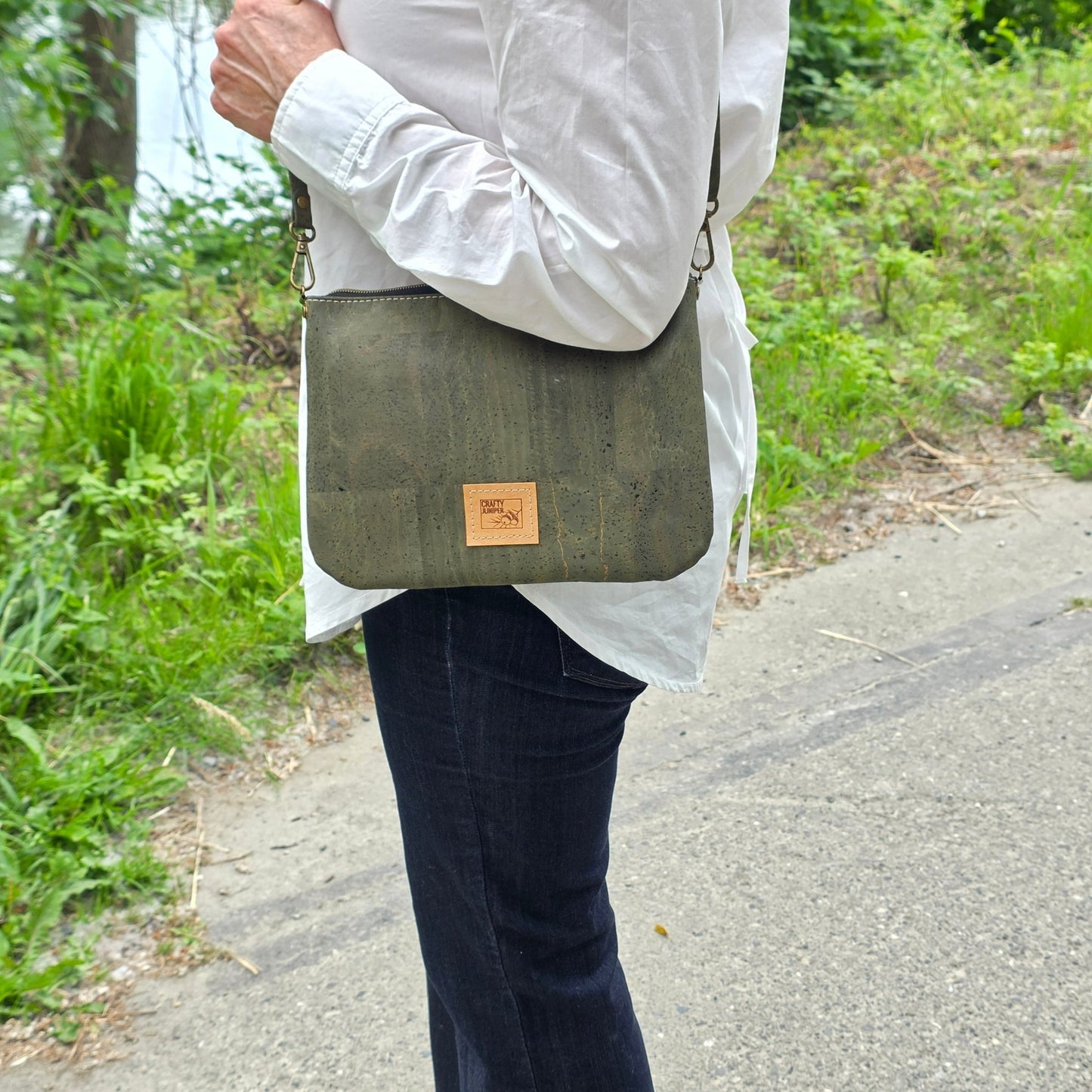 Callisto Cork Slim Crossbody - Crafty Juniper