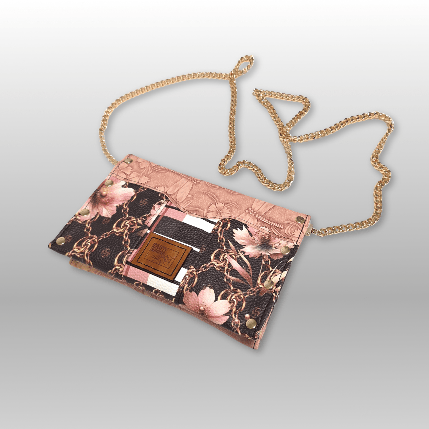 Candlewood Clutch - Crafty Juniper
