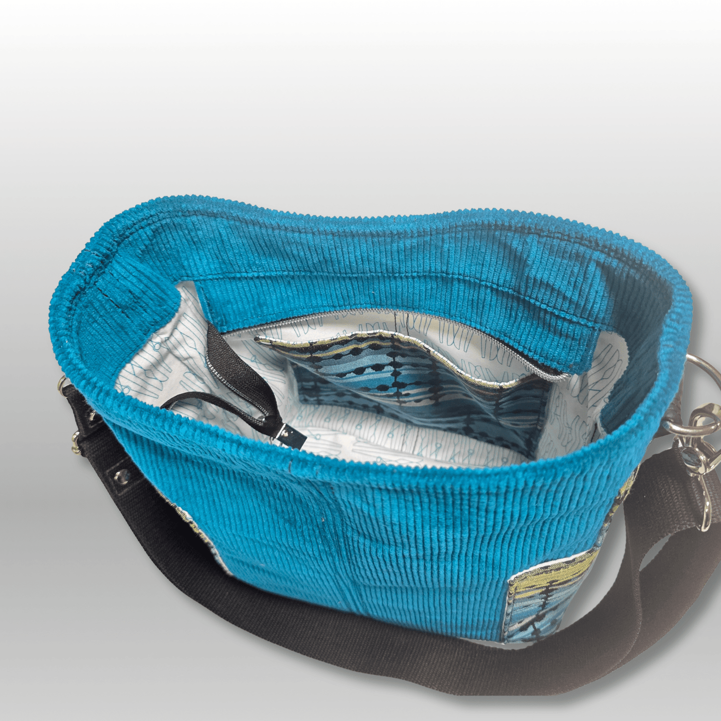 Compass Bag in Corduroy - Crafty Juniper