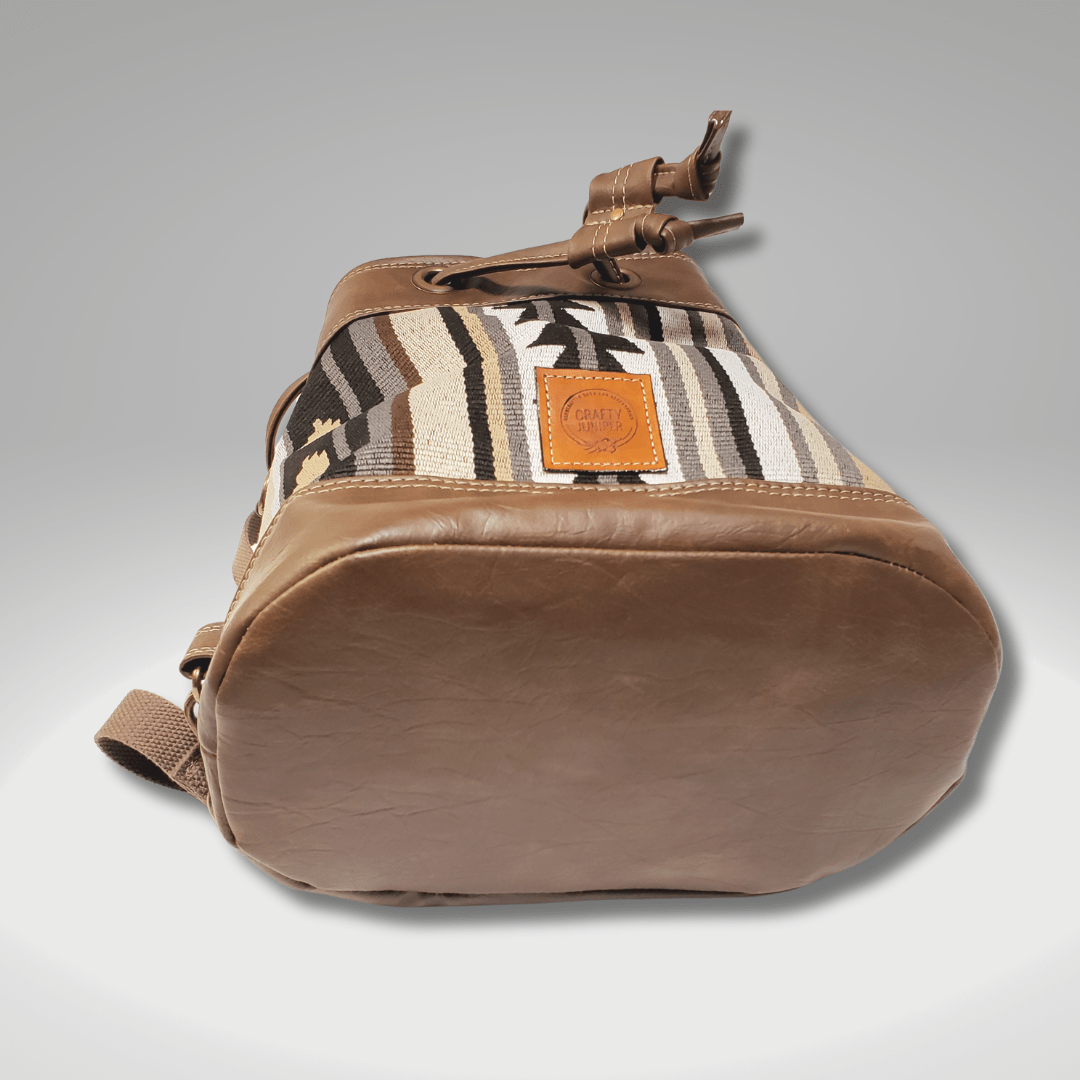 Convertible Drawstring Bucket bag - Crafty Juniper