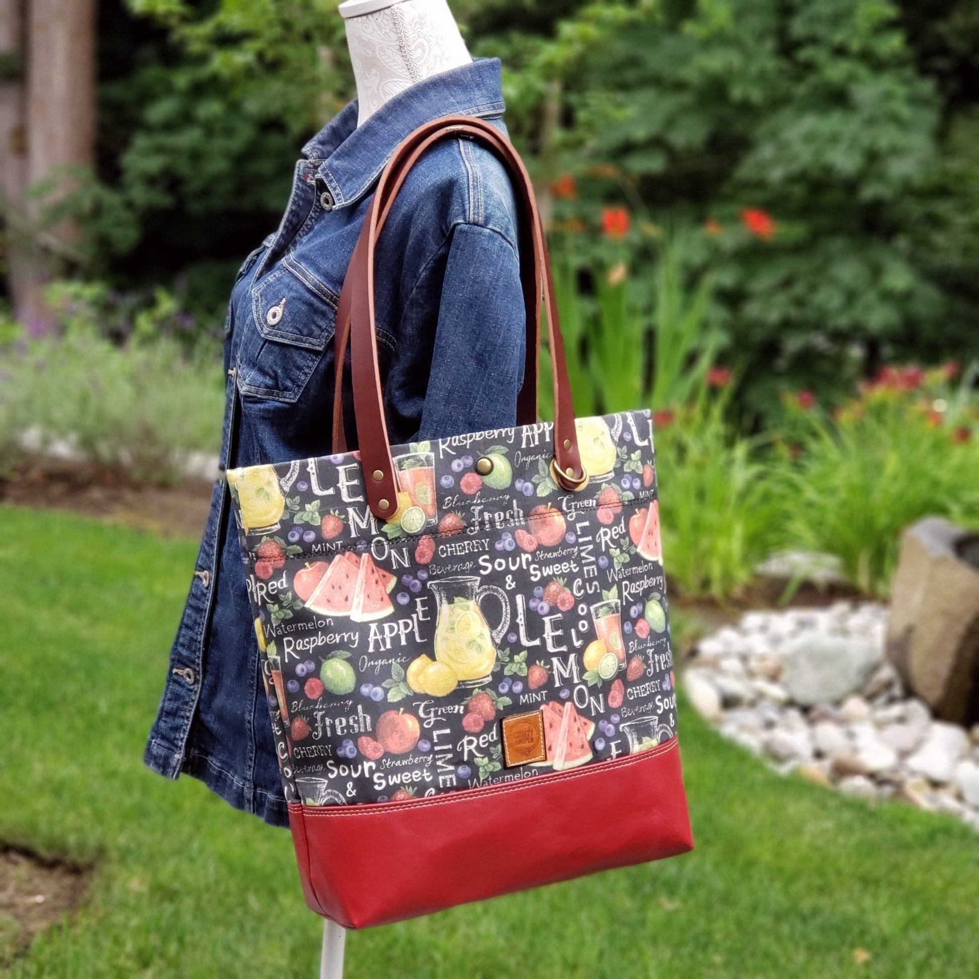 Large Market Tote - Crafty Juniper