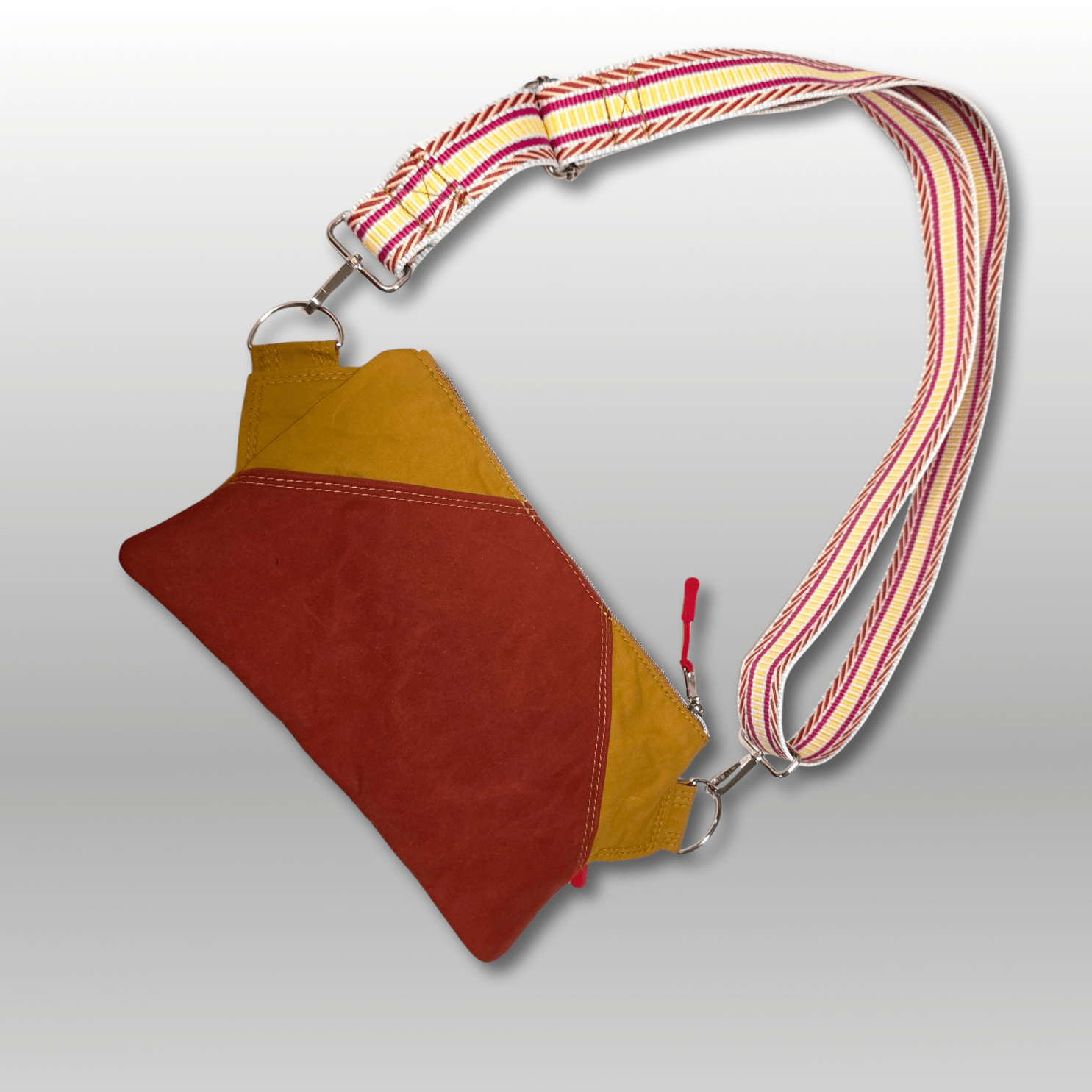 Nooga Convertible Hip Bag - Crafty Juniper