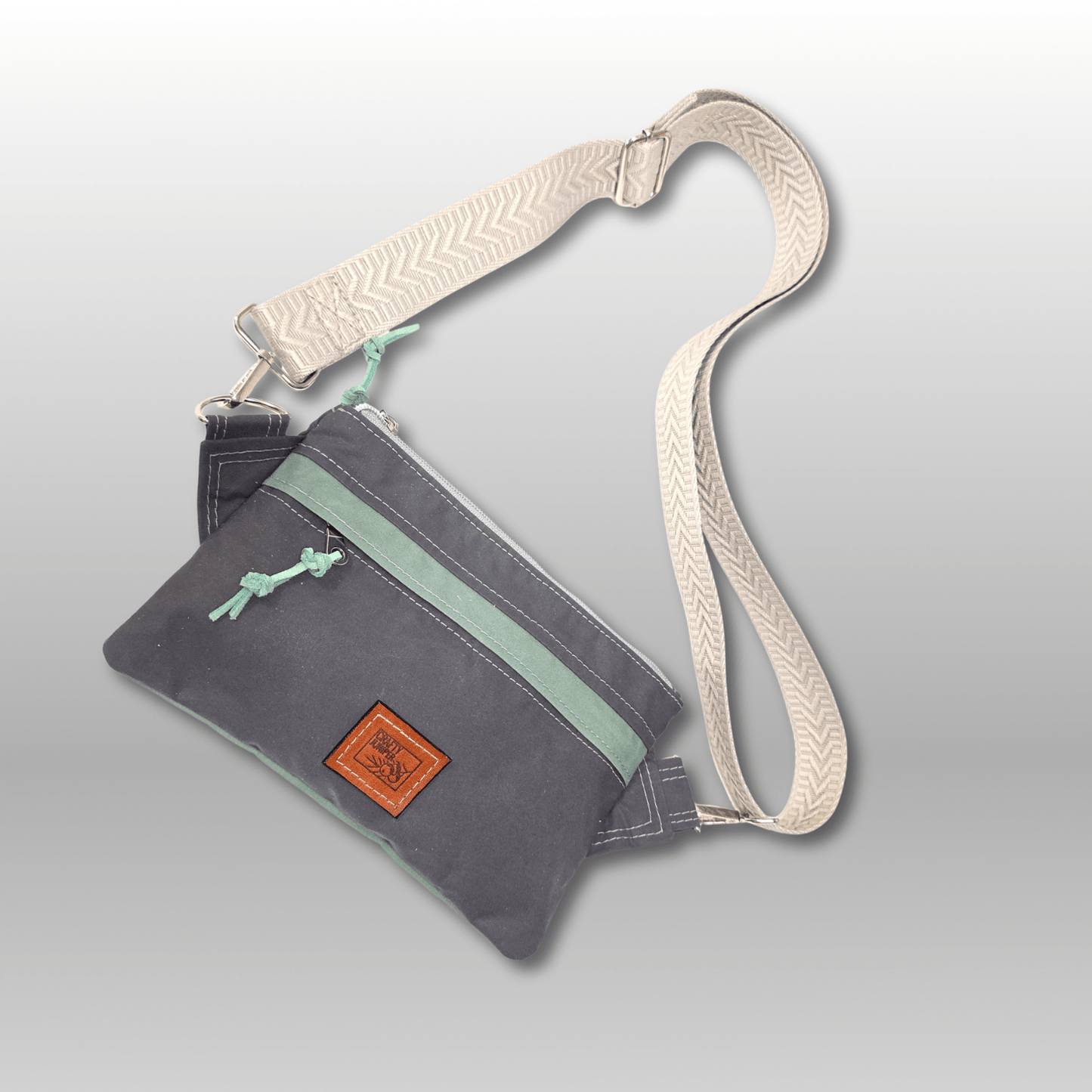 Nooga Convertible Hip Bag - Crafty Juniper