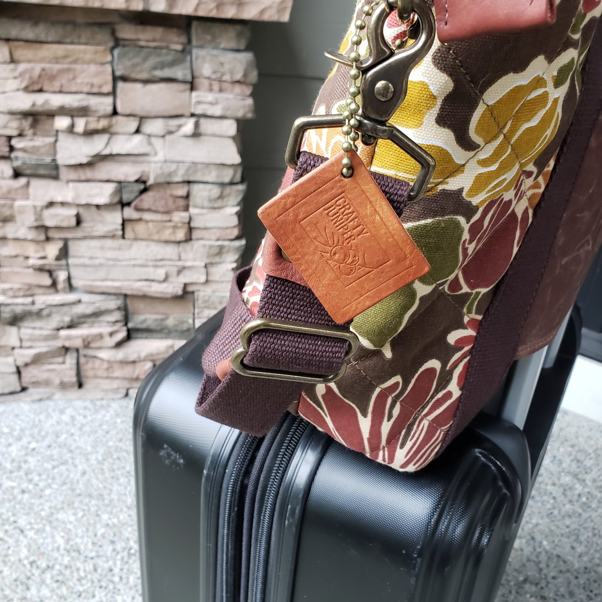 Oxbow Tote - Crafty Juniper