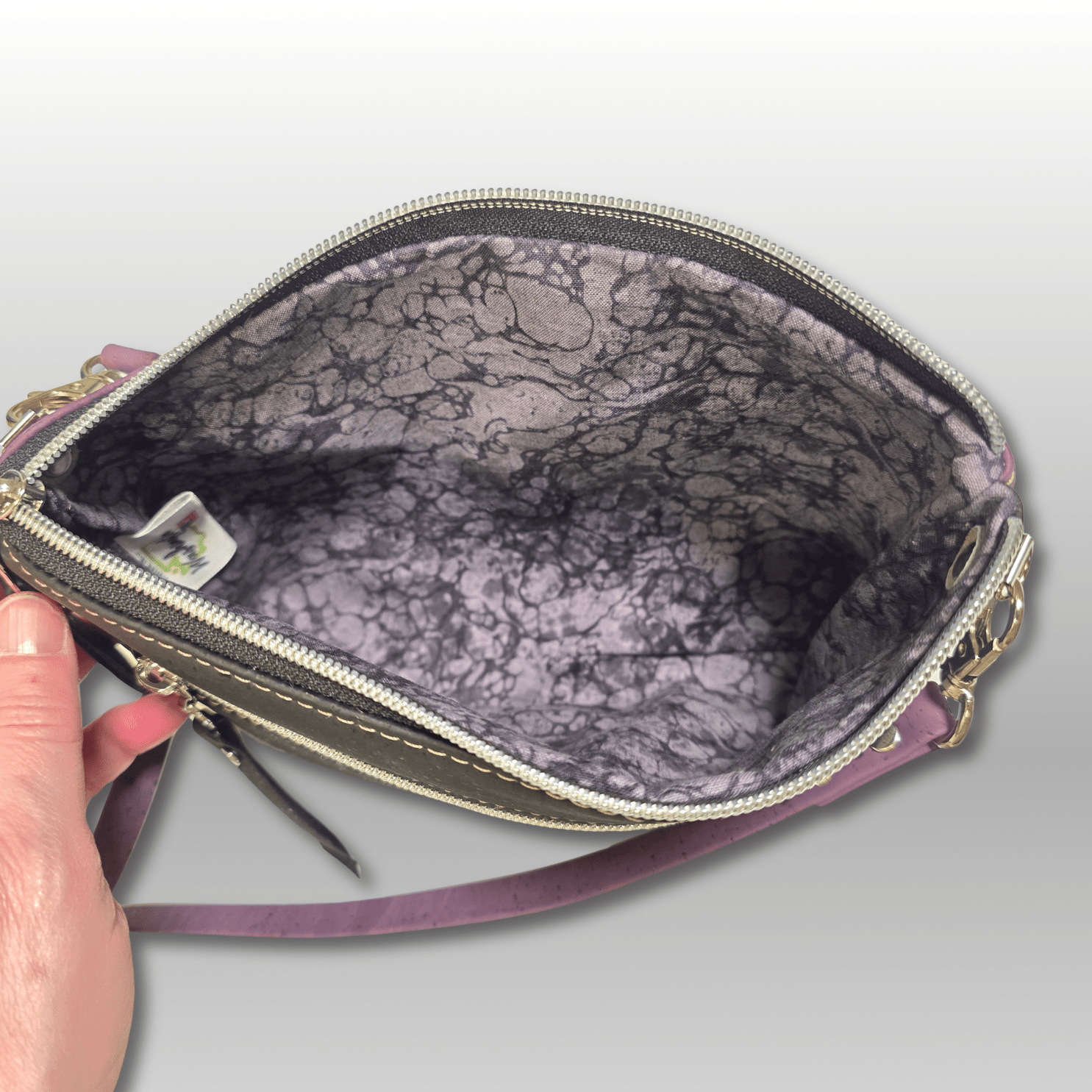 Paradigm Crossbody Bag - Crafty Juniper