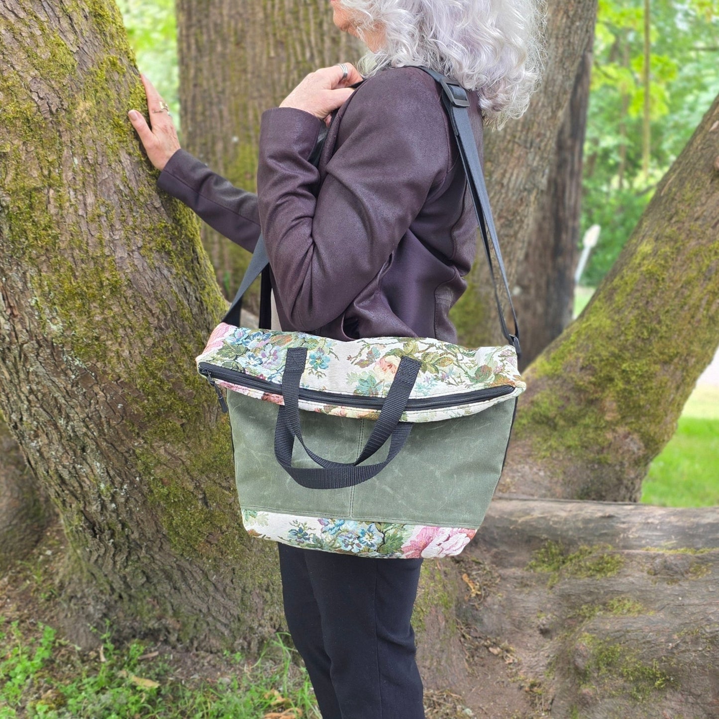 Seattle Bag in Tapestry Fabric - Crafty Juniper