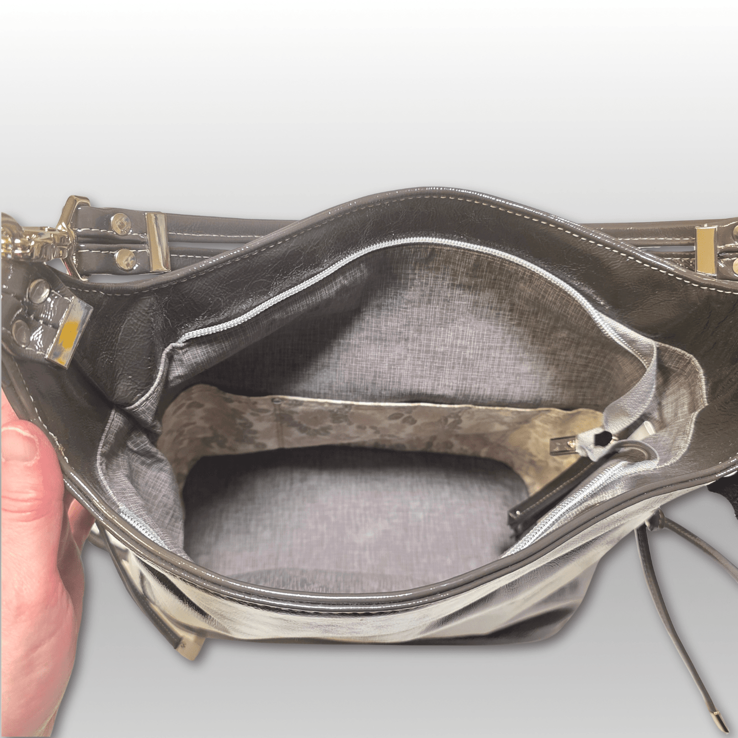 Simplistic Slouch Bag - Crafty Juniper