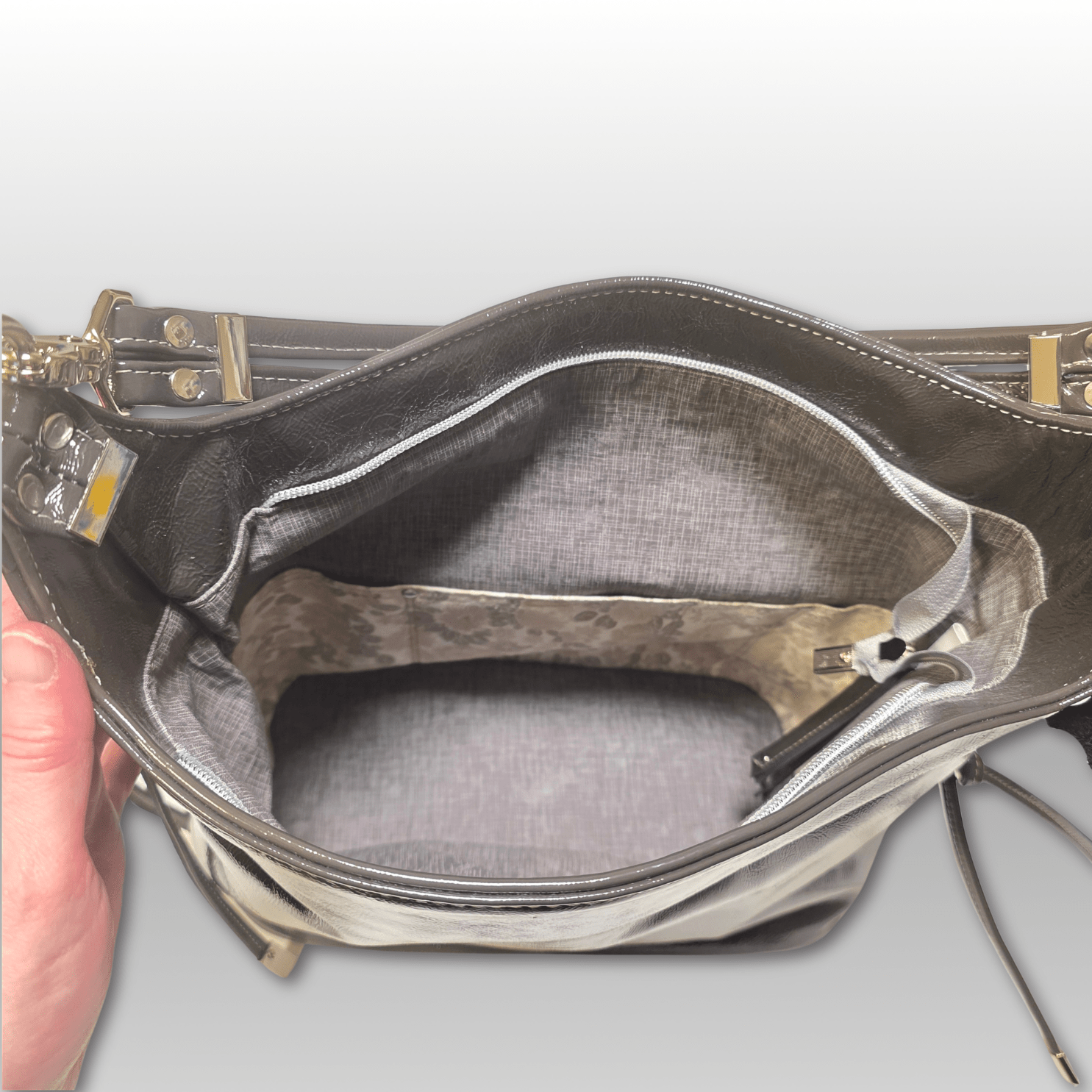 Simplistic Slouch Bag - Crafty Juniper