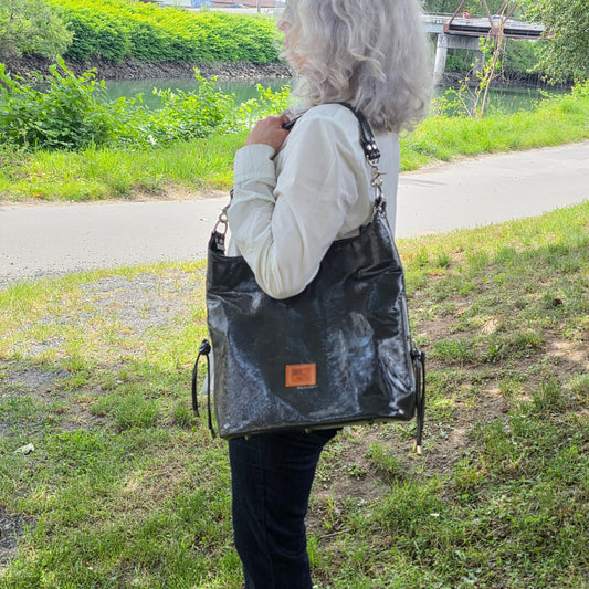 Simplistic Slouch Bag - Crafty Juniper
