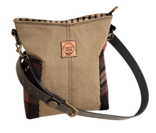 Load image into Gallery viewer, Compass bag freeshipping - Crafty Juniper
