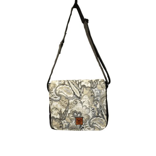 Eleanor's Messenger Bag - Crafty Juniper