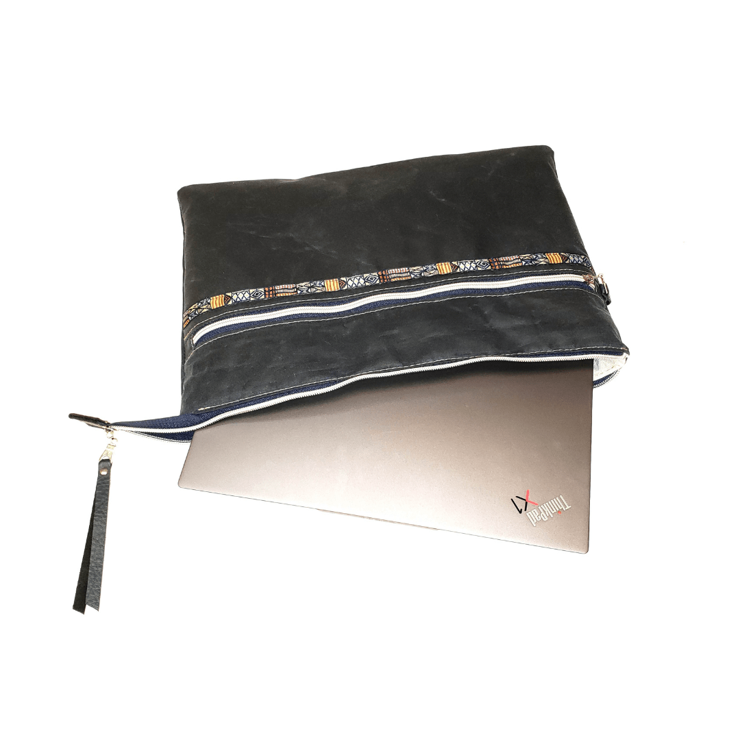 Laptop case - Crafty Juniper